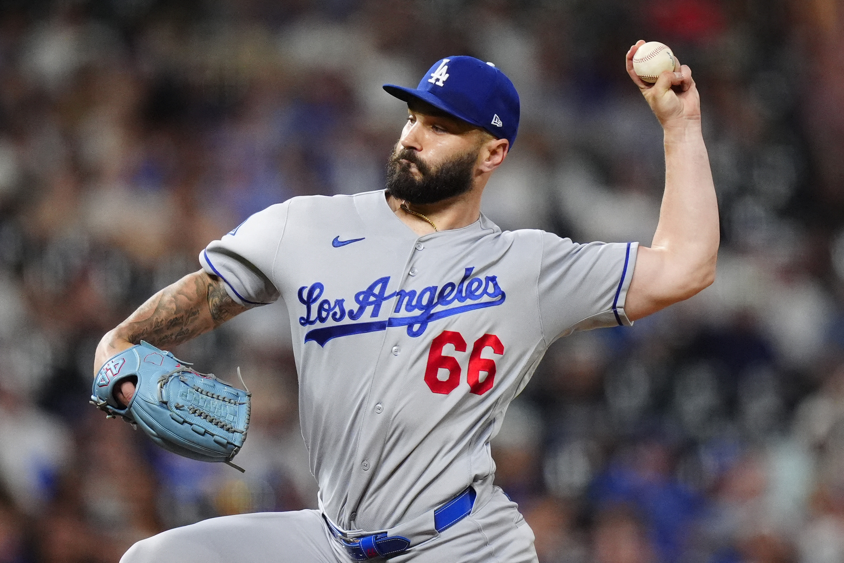 NL West: Great Scott! It’s Tanner’s time in L.A.