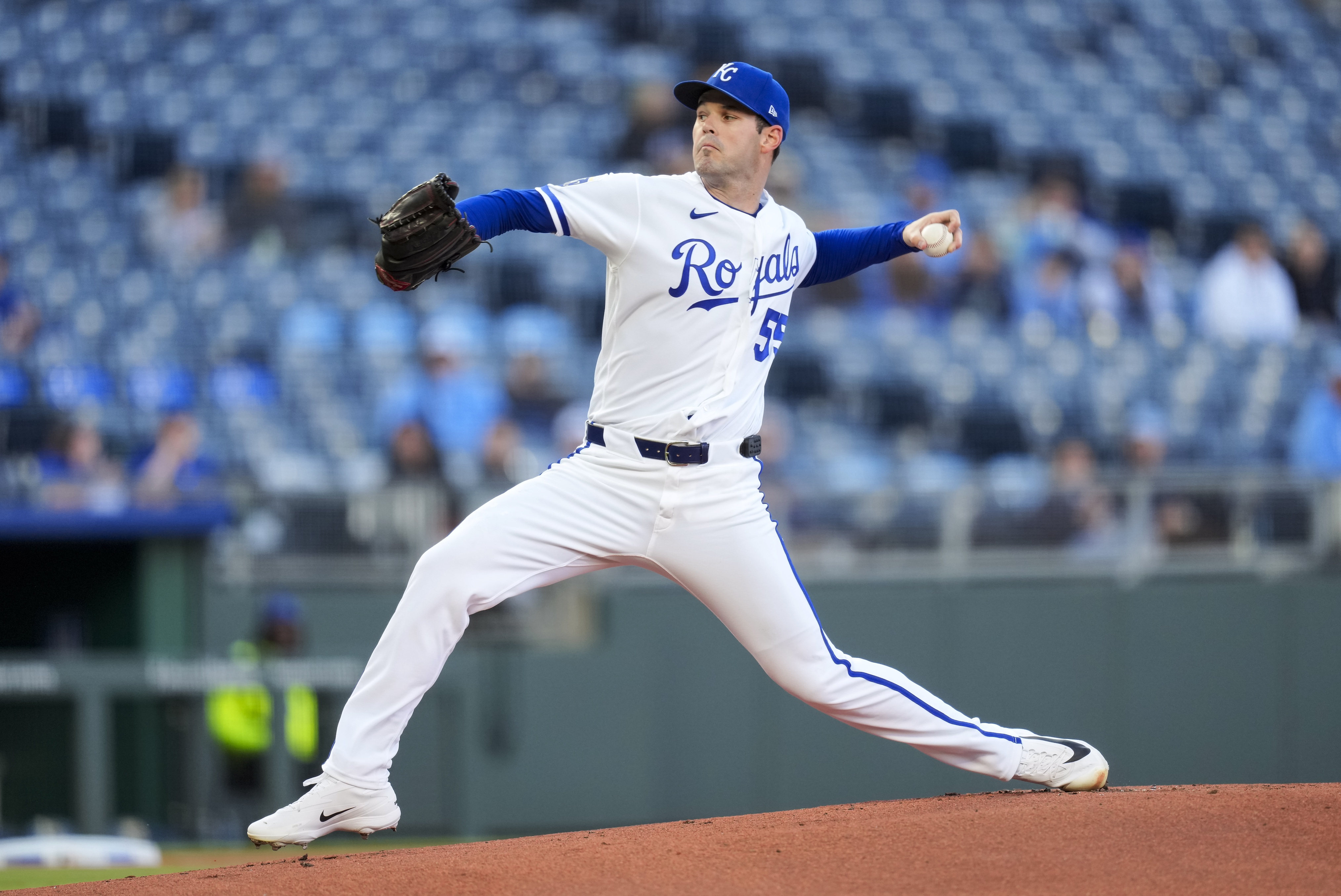 Ragans elbow trouble, plus impact activations and callups for the weekend
